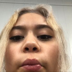 Meet your Posher, Dafney